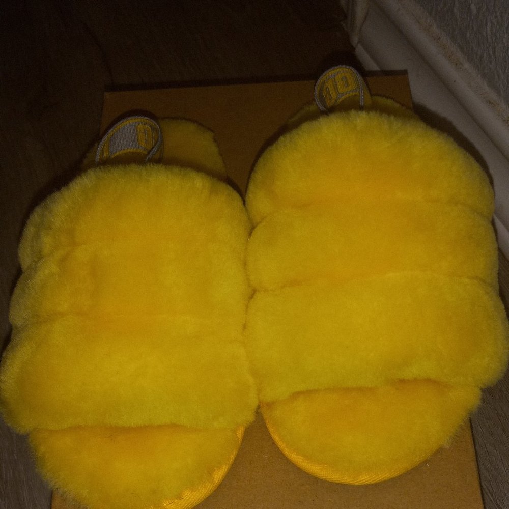 UGG T FLUFF SLIDES